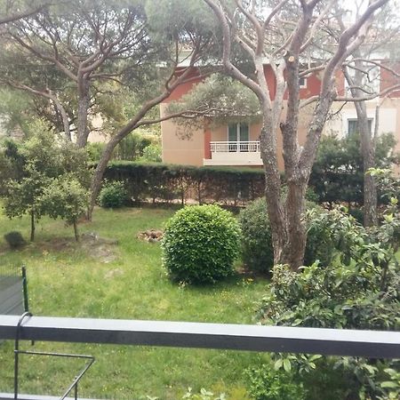 Appartement F3 Valescure Saint-Raphaël エクステリア 写真